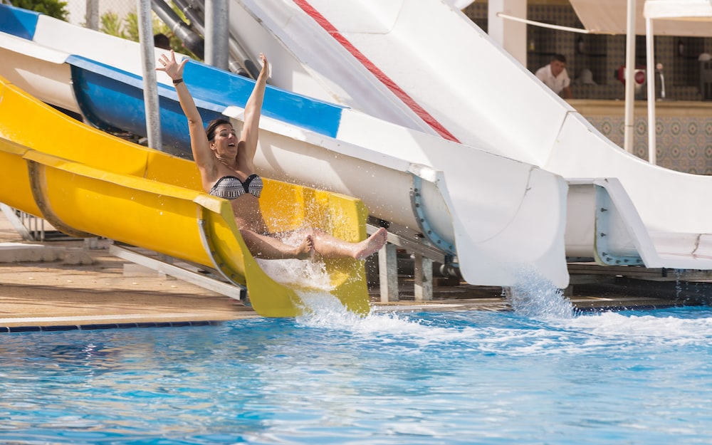 El Mouradi Skanes — Pool in Skanes inc. Monastir, Monastir