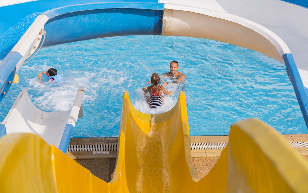 El Mouradi Skanes — Pool in Skanes inc. Monastir, Monastir