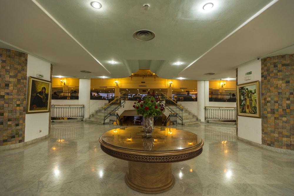 El Mouradi Skanes — Shared spaces in Skanes inc. Monastir, Monastir
