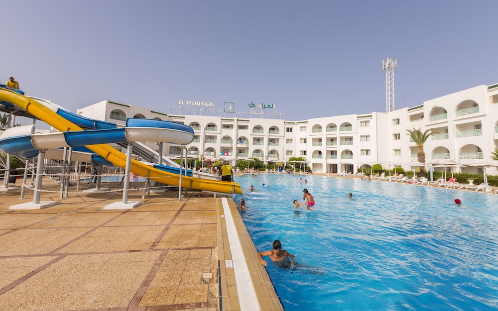 El Mouradi Skanes — Pool in Skanes inc. Monastir, Monastir