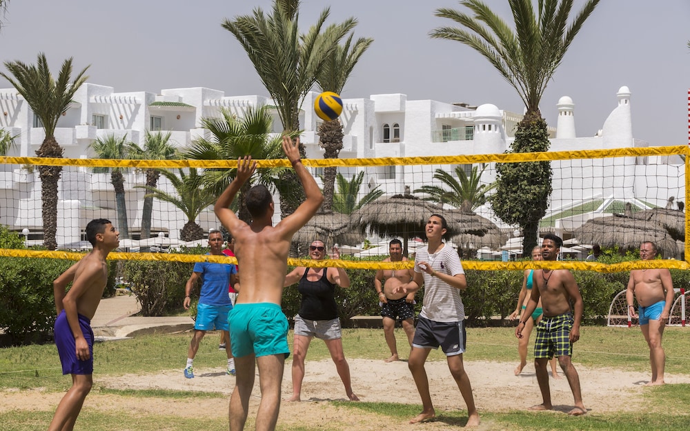 El Mouradi Skanes — On-site activities in Skanes inc. Monastir, Monastir