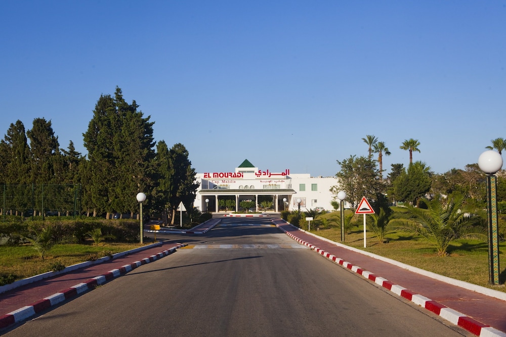 El Mouradi Cap Mahdia — Hotel building in Mahdia, Mahdia