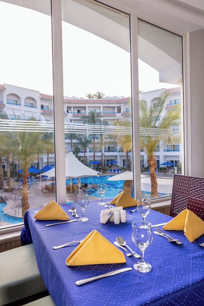 Naama Bay Hotel & Resort — Restaurant & bars in Sharm El Sheikh, Red Sea