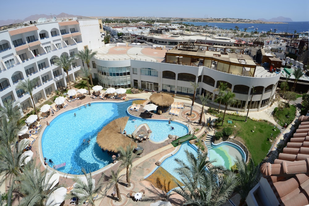 Naama Bay Hotel & Resort — Swimming pool in Sharm El Sheikh, Red Sea