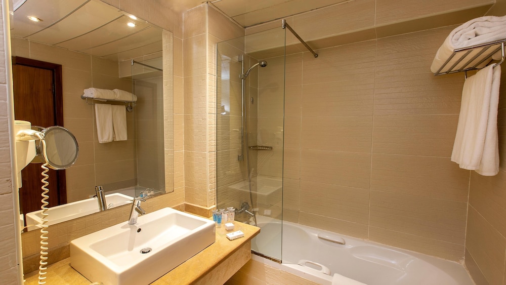 Naama Bay Hotel & Resort — Hotel rooms in Sharm El Sheikh, Red Sea
