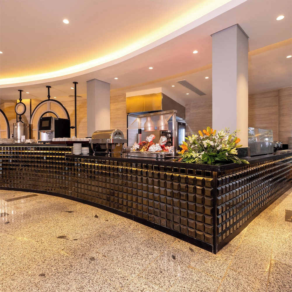 Naama Bay Hotel & Resort — Restaurant & bars in Sharm El Sheikh, Red Sea