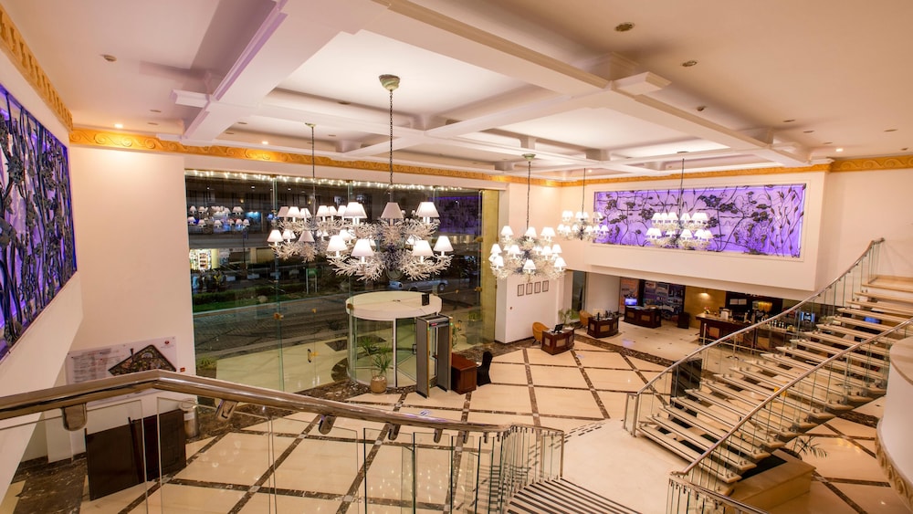 Naama Bay Hotel & Resort — Hotel building in Sharm El Sheikh, Red Sea