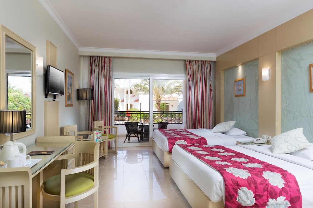Naama Bay Hotel & Resort — Hotel rooms in Sharm El Sheikh, Red Sea