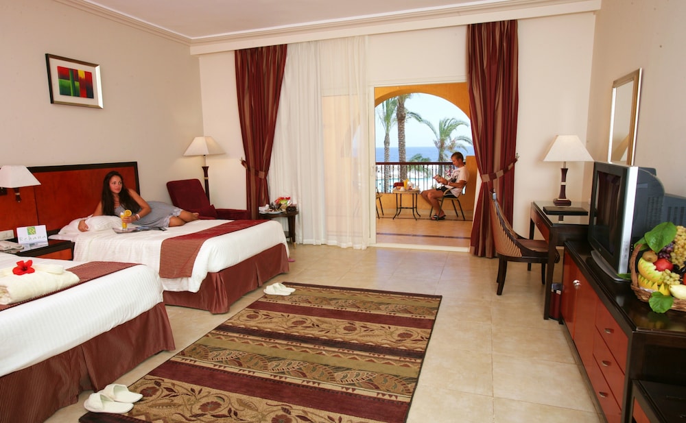 Rehana Royal Beach Resort - Aquapark & Spa - Families & Couples Only -  Premium Ultra All-Inclusive 24H — Hotel rooms in Sharm El Sheikh, Red Sea