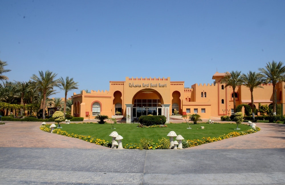 Rehana Royal Beach Resort - Aquapark & Spa - Families & Couples Only -  Premium Ultra All-Inclusive 24H — Hotel building in Sharm El Sheikh, Red Sea