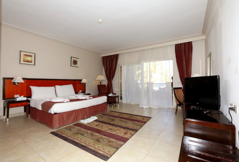 Rehana Royal Beach Resort - Aquapark & Spa - Families & Couples Only -  Premium Ultra All-Inclusive 24H — Hotel rooms in Sharm El Sheikh, Red Sea
