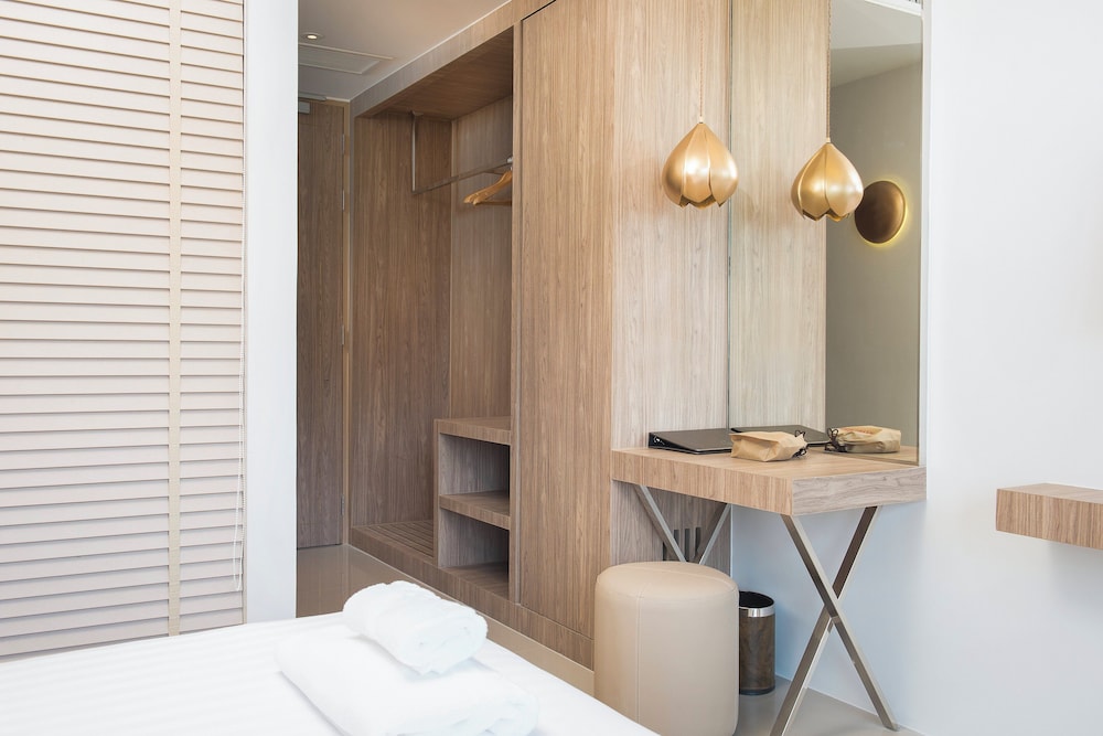 Centara Life Phu Pano Krabi — Hotel rooms in Ao Nang, Krabi