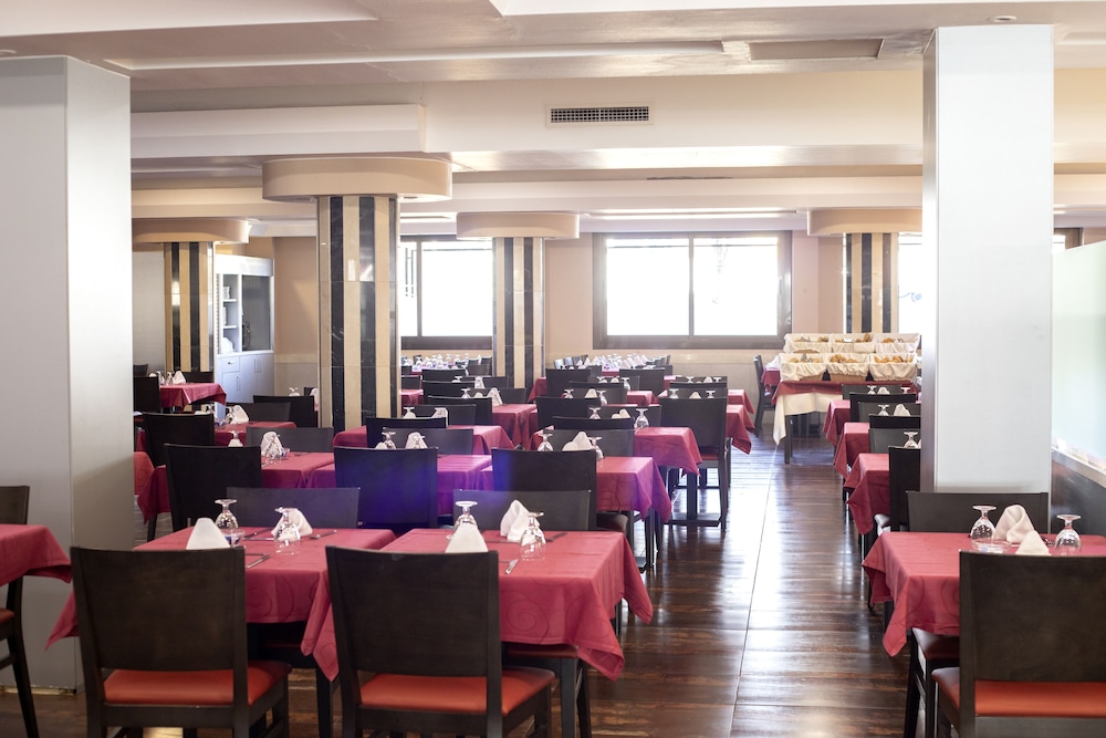 Hotel Maria del Mar — Restaurant & bars in Lloret de Mar, Catalonia