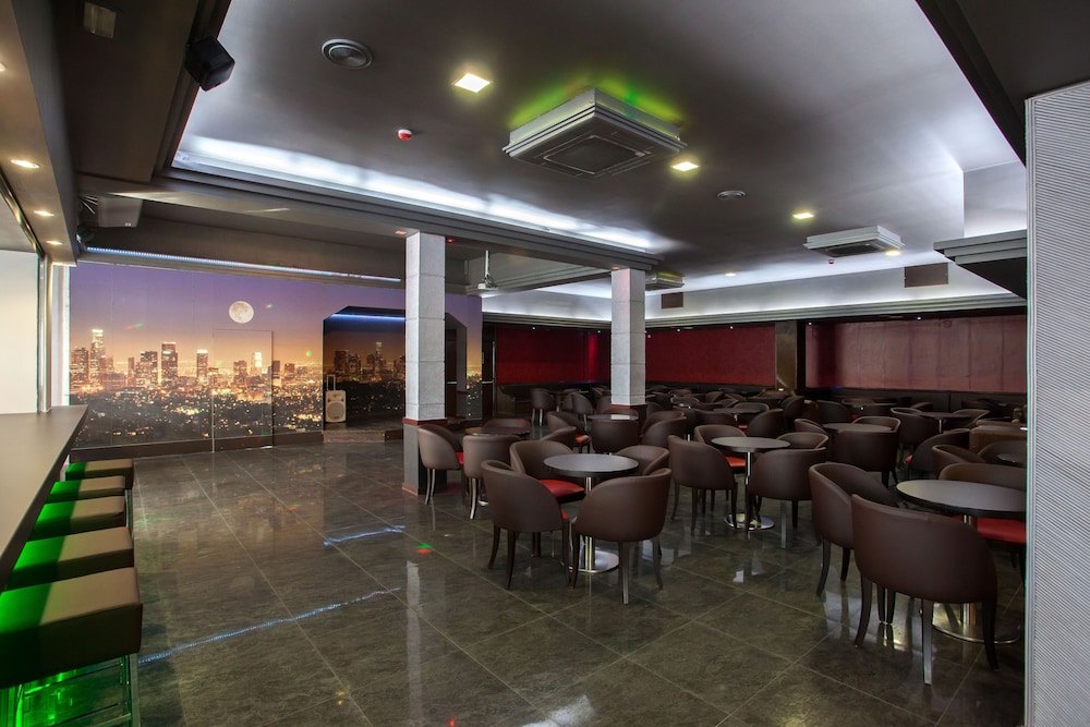 Hotel Maria del Mar — Restaurant & bars in Lloret de Mar, Catalonia
