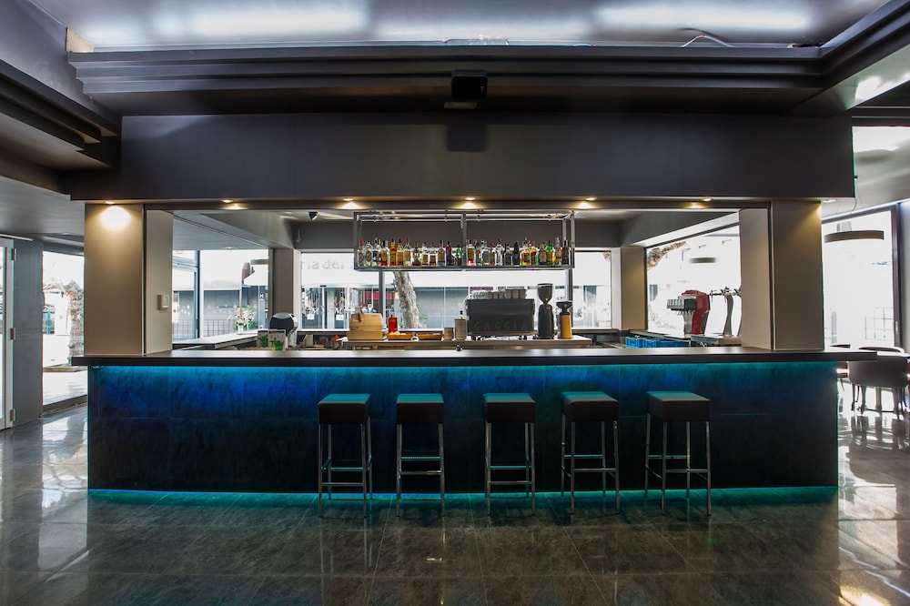 Hotel Maria del Mar — Restaurant & bars in Lloret de Mar, Catalonia