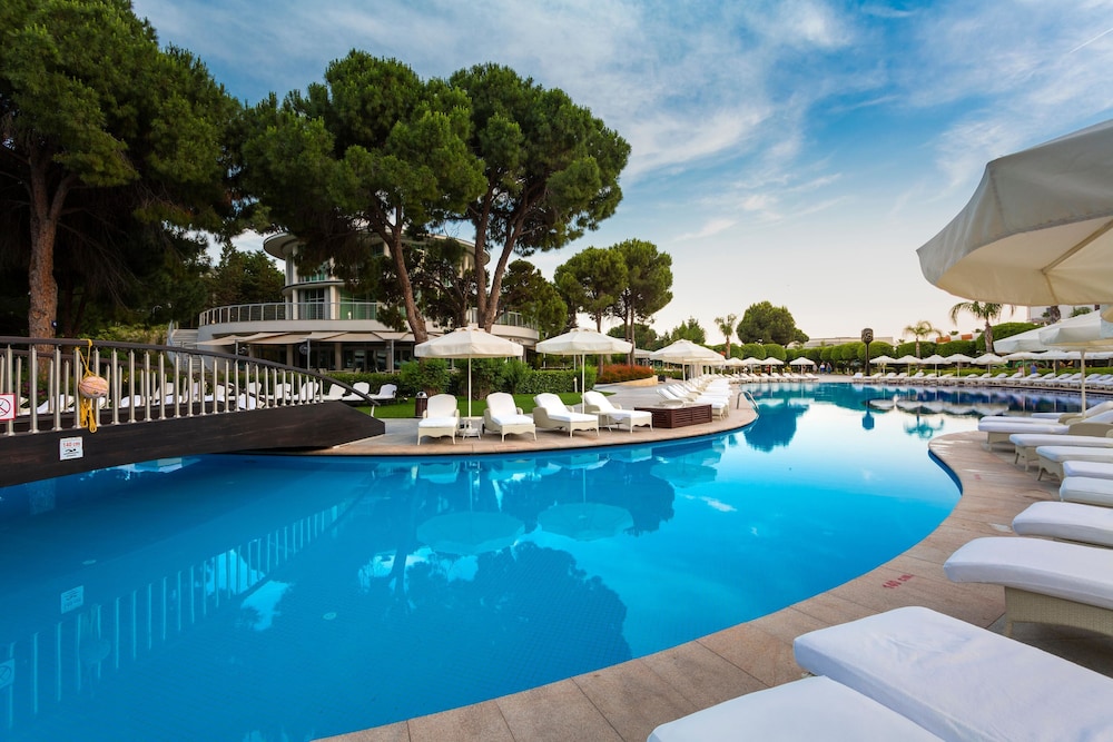 Calista Luxury Resort - All Inclusive — Swimming pool in Belek