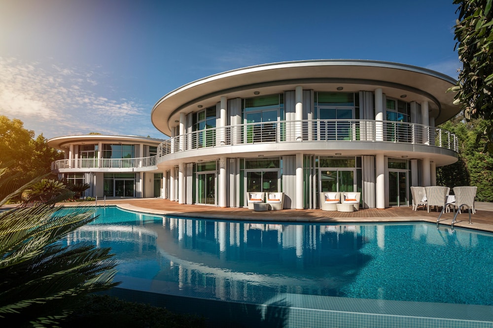 Calista Luxury Resort - All Inclusive — Hotel building in Belek