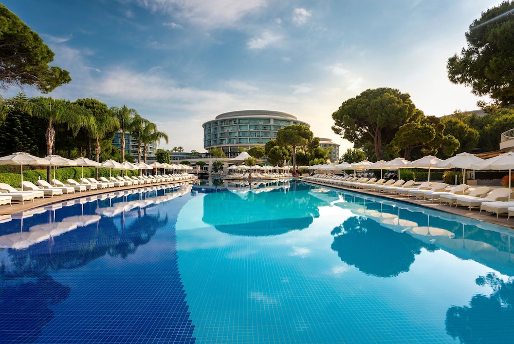 Calista Luxury Resort - All Inclusive — Swimming pool in Belek