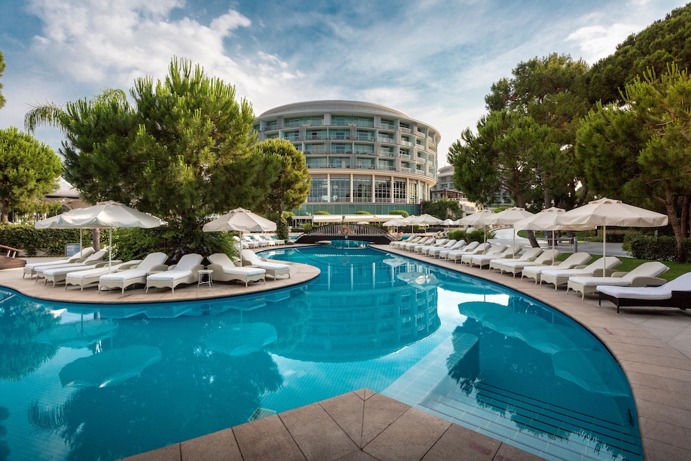 Calista Luxury Resort - All Inclusive — Swimming pool in Belek