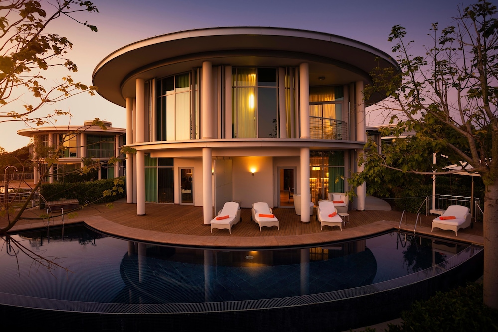 Calista Luxury Resort - All Inclusive — Hotel building in Belek