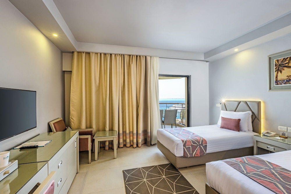 SUNRISE Holidays Resort - Adults Only - All inclusive — Rooms in Hurghada, Red Sea