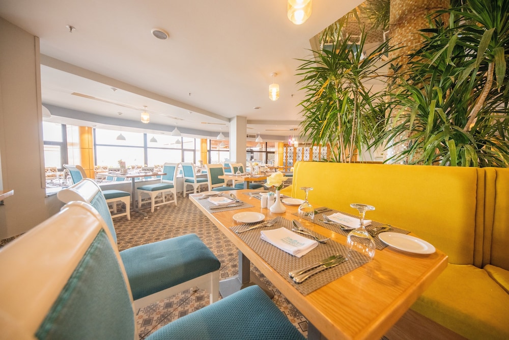 SUNRISE Holidays Resort - Adults Only - All inclusive — Restaurant in Hurghada, Red Sea