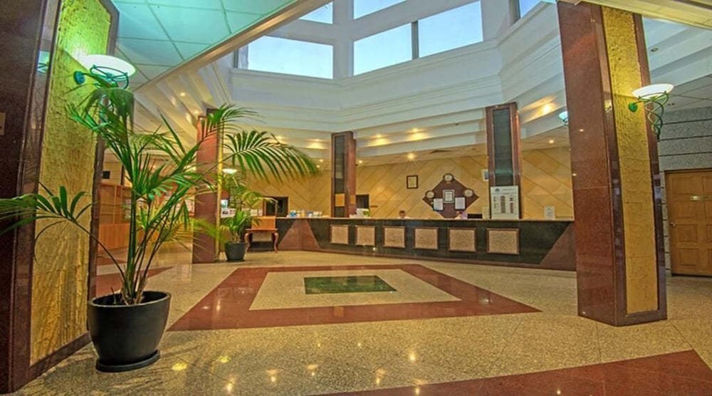 Tsokkos Gardens Hotel — Hotel building in Protaras, Famagusta Region