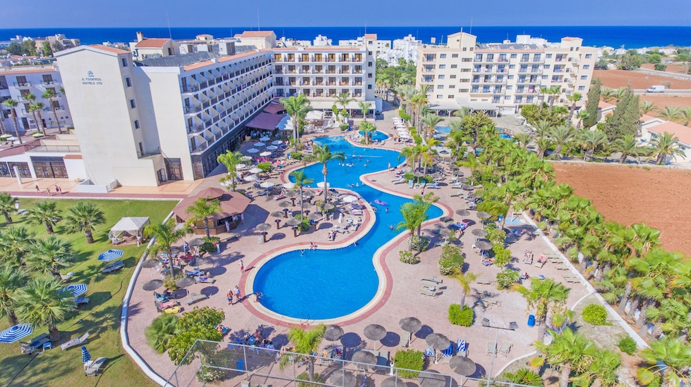 Tsokkos Gardens Hotel — Main photo in Protaras, Famagusta Region