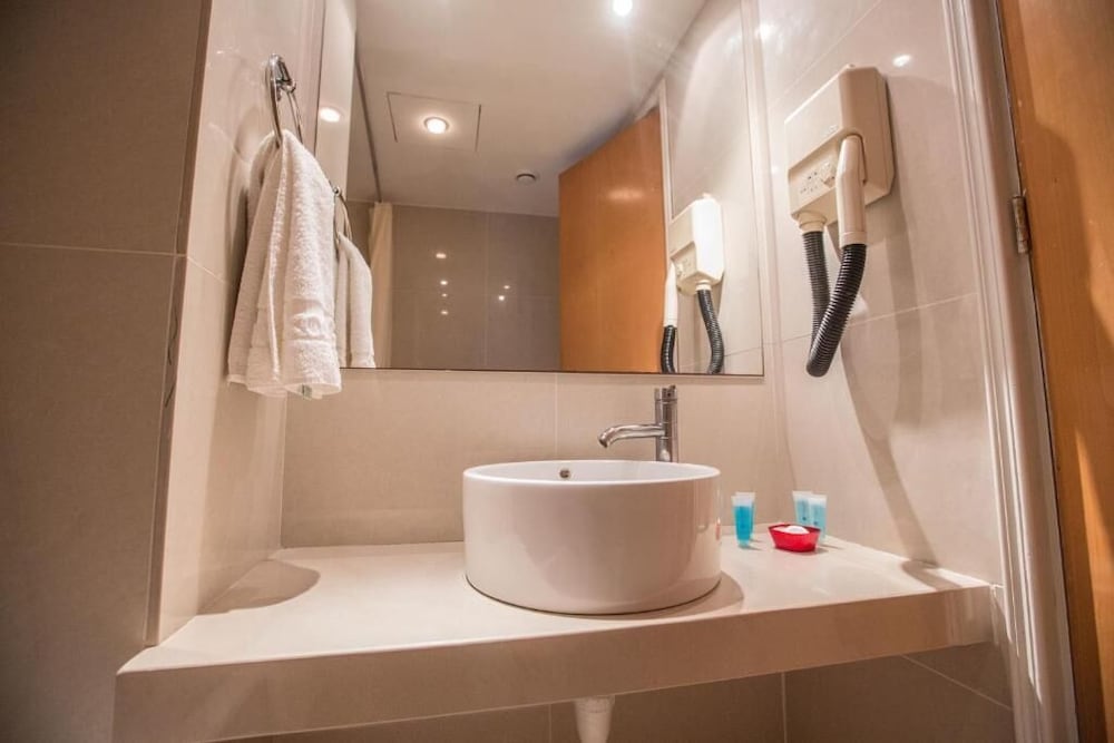 Tsokkos Gardens Hotel — Hotel rooms in Protaras, Famagusta Region