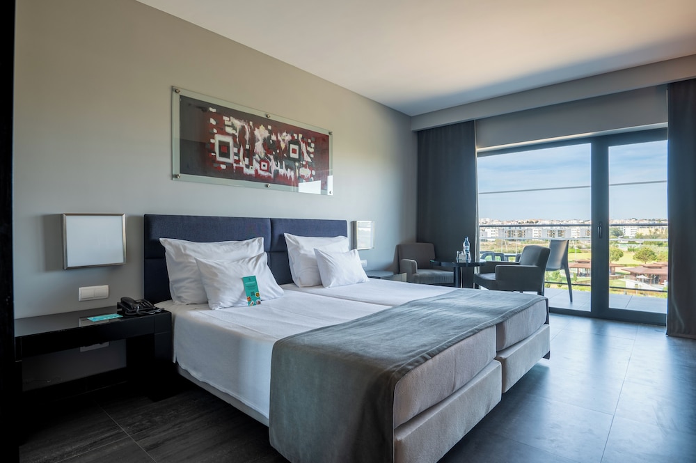 Vila Gale Lagos Resort Hotel — Hotel rooms in Lagos, Faro