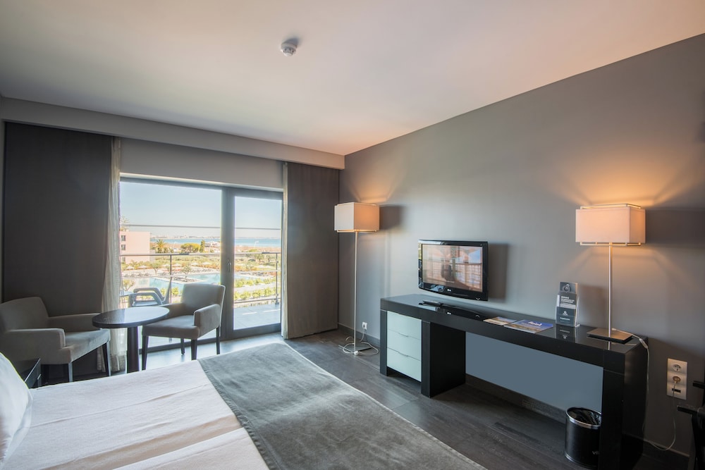 Vila Gale Lagos Resort Hotel — Hotel rooms in Lagos, Faro
