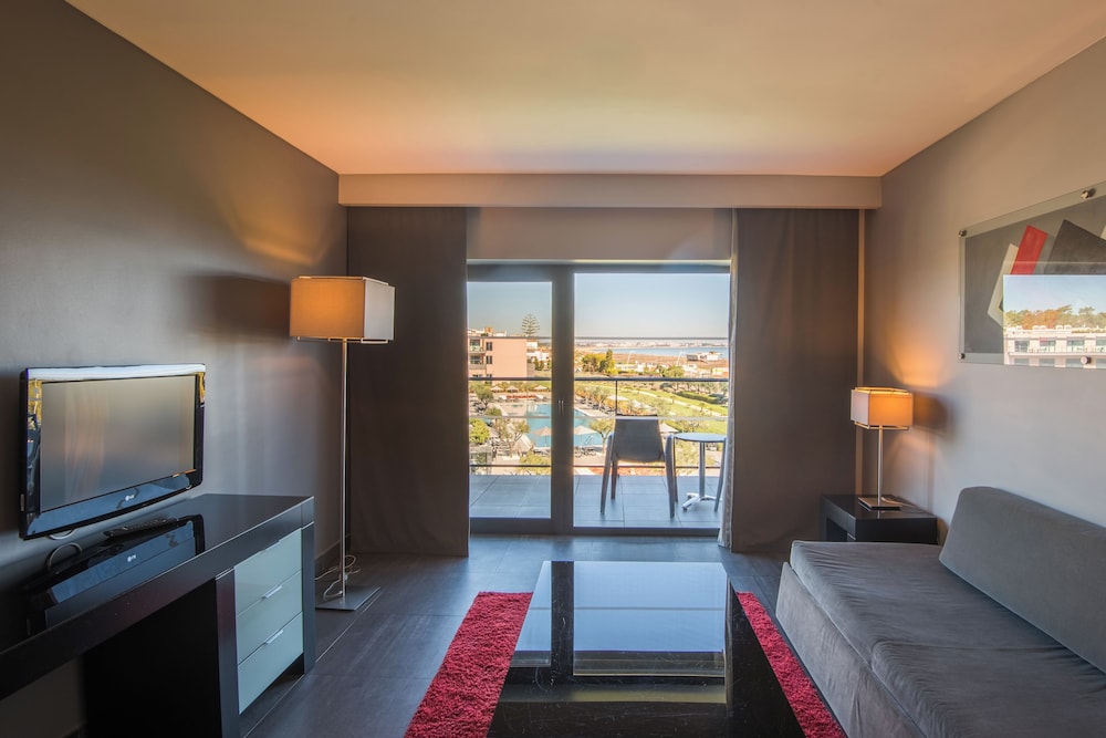 Vila Gale Lagos Resort Hotel — Hotel rooms in Lagos, Faro