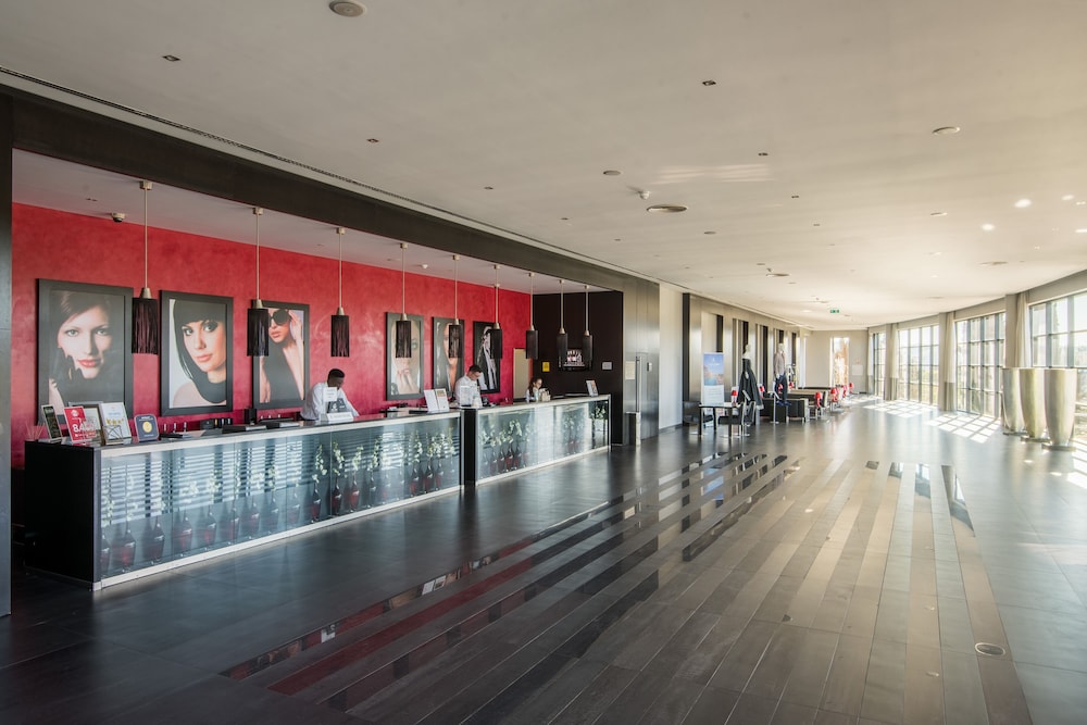 Vila Gale Lagos Resort Hotel — Restaurant & bars in Lagos, Faro