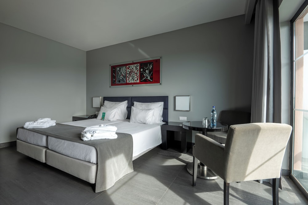 Vila Gale Lagos Resort Hotel — Hotel rooms in Lagos, Faro