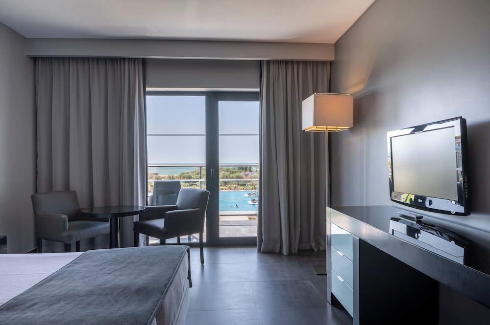 Vila Gale Lagos Resort Hotel — Hotel rooms in Lagos, Faro