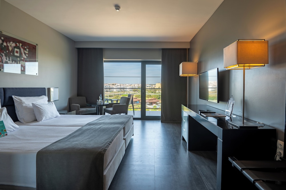 Vila Gale Lagos Resort Hotel — Hotel rooms in Lagos, Faro