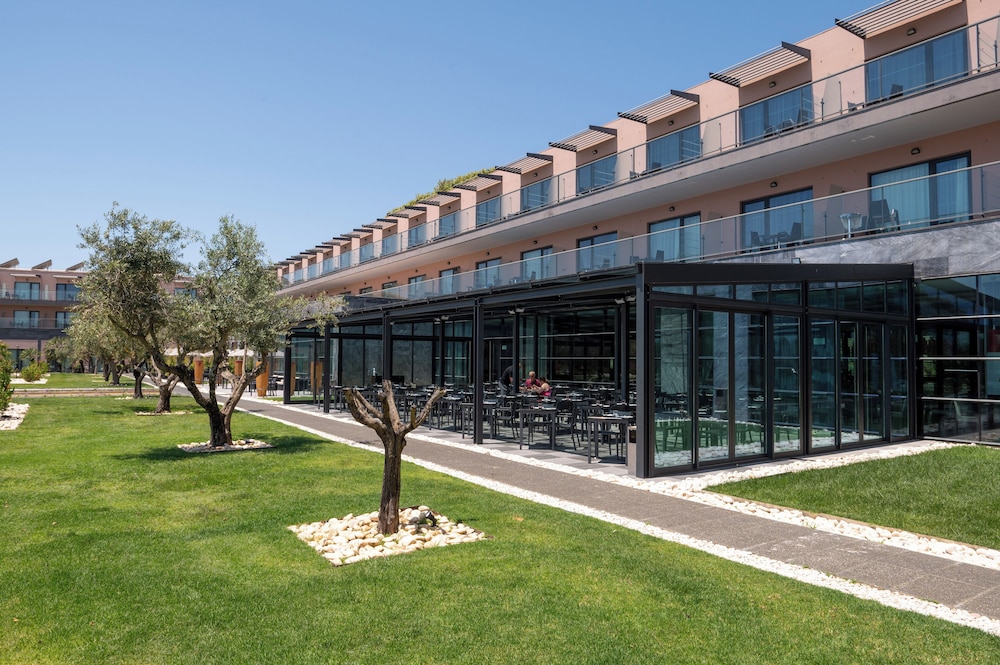 Vila Gale Lagos Resort Hotel — Restaurant & bars in Lagos, Faro