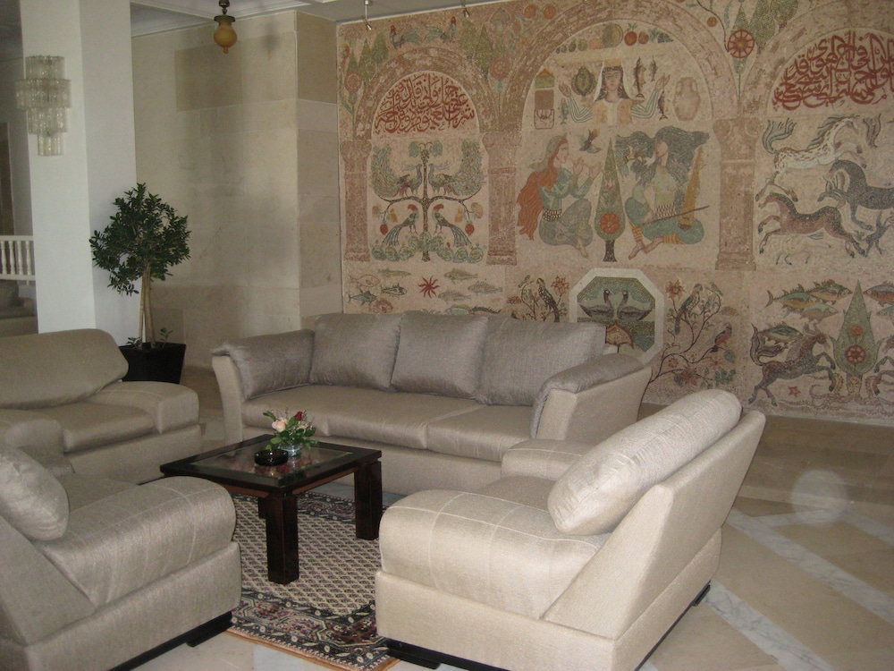 Yadis Hammamet Club — Hotel building in Hammamet, Nabeul