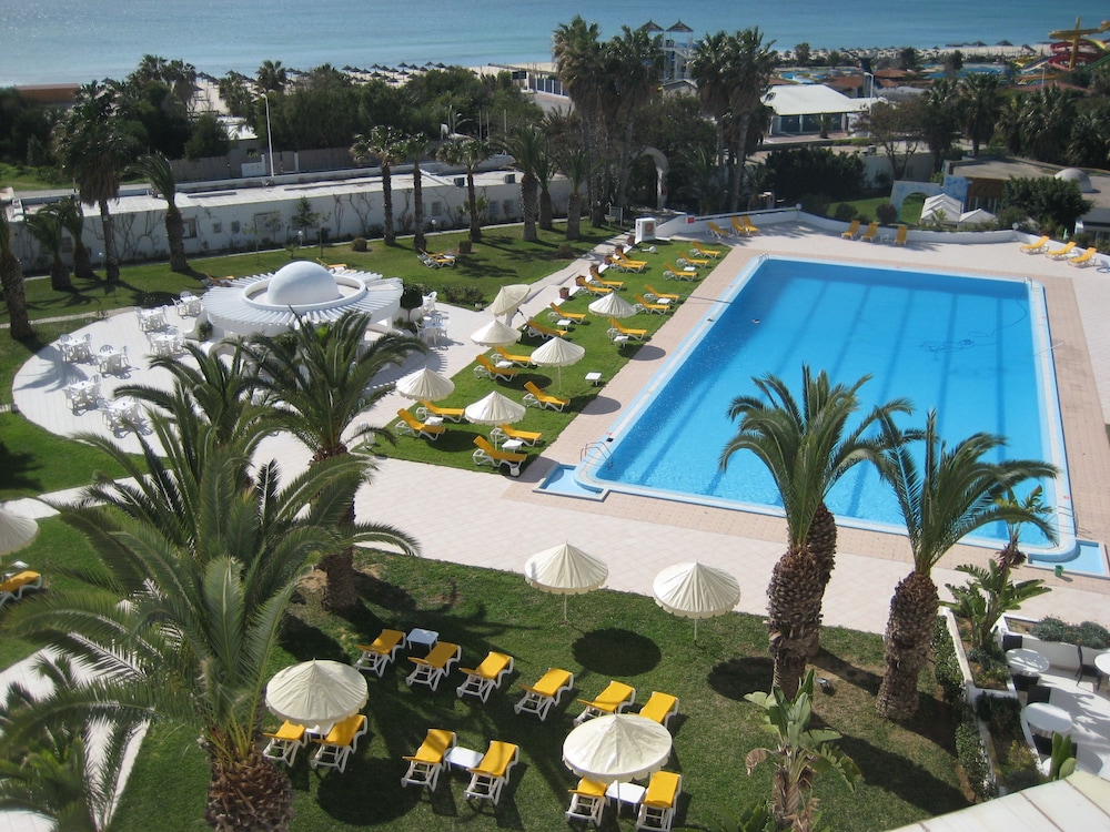 Yadis Hammamet Club — Swimming pool in Hammamet, Nabeul