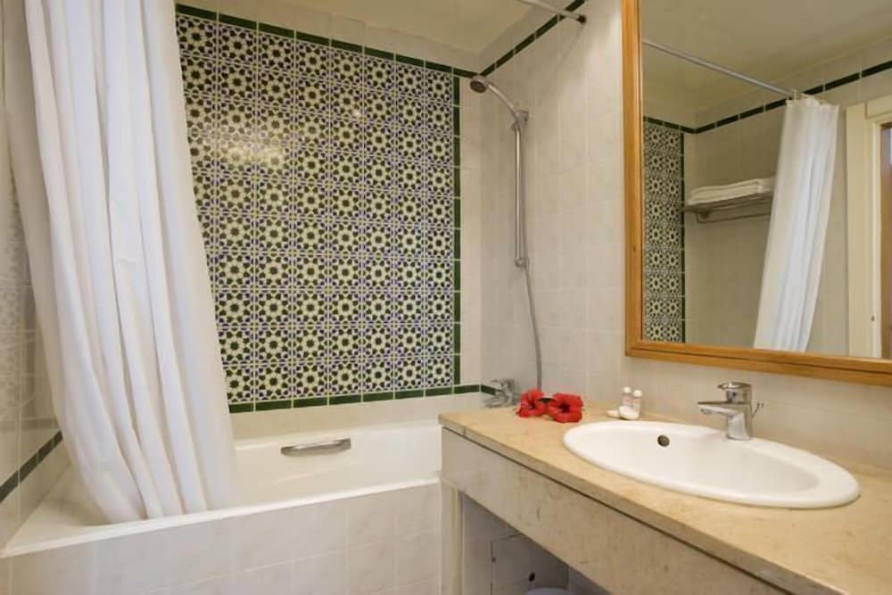 Yadis Hammamet Club — Hotel rooms in Hammamet, Nabeul