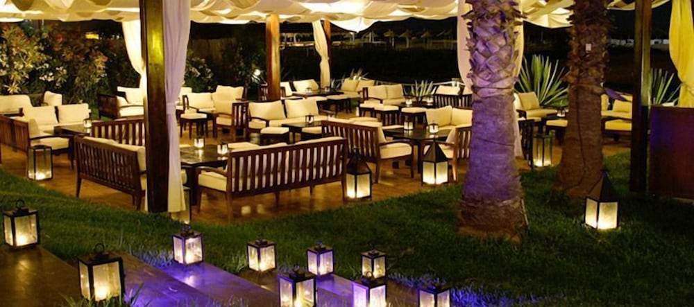 Yadis Hammamet Club — Restaurant & bars in Hammamet, Nabeul