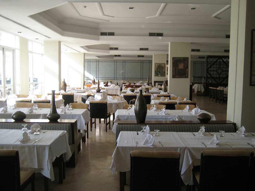 Yadis Hammamet Club — Restaurant & bars in Hammamet, Nabeul