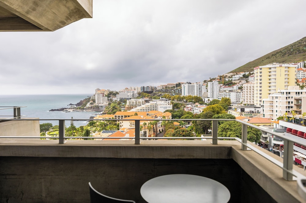 Allegro Madeira - Adults Only - Member of Barceló Hotel Group — Hotel rooms in Funchal, Madeira