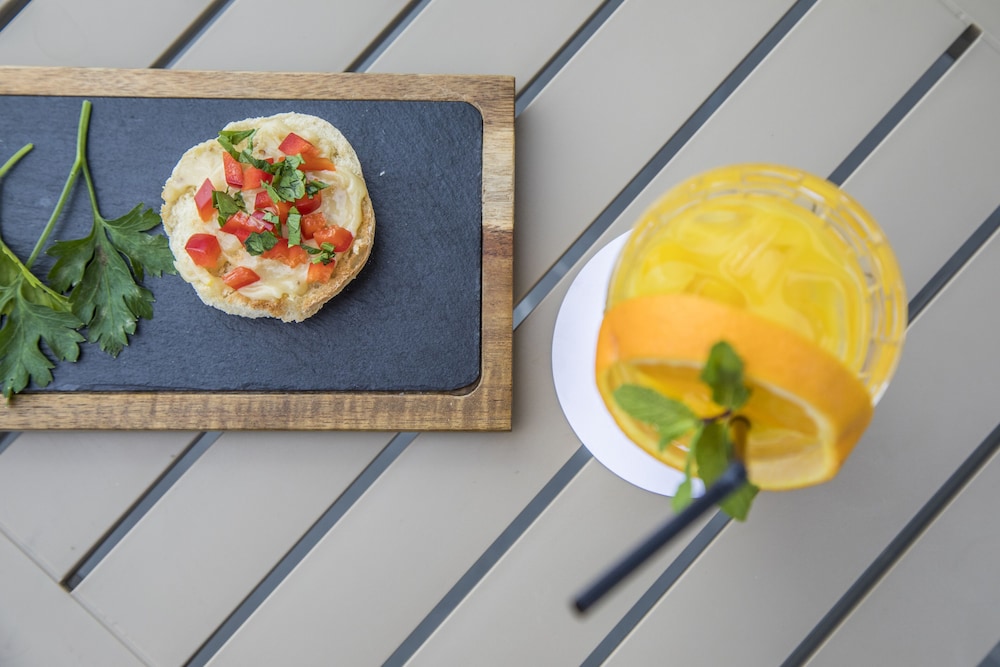 Allegro Madeira - Adults Only - Member of Barceló Hotel Group — Restaurant & bars in Funchal, Madeira