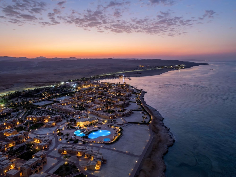 Mövenpick Resort El Quseir — Swimming pool in El Quseir, Red Sea