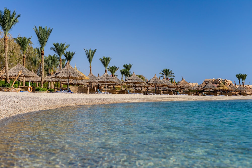 Mövenpick Resort El Quseir — Beach in El Quseir, Red Sea