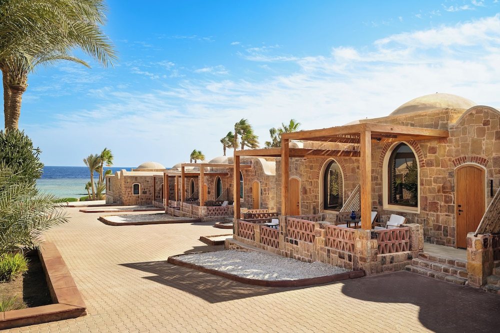 Mövenpick Resort El Quseir — Hotel building in El Quseir, Red Sea