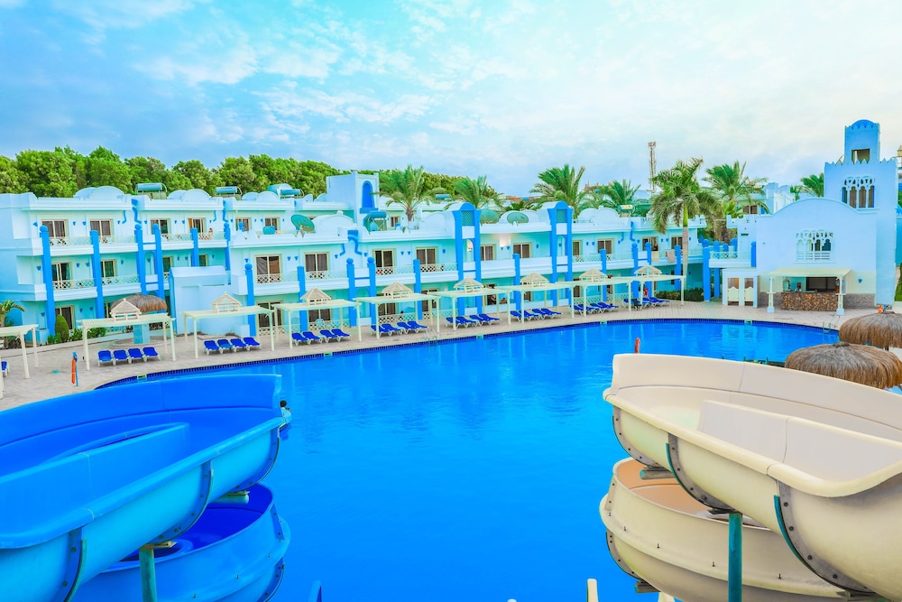 Mirage Bay Resort & Aqua Park — Pool in Hurghada, Red Sea