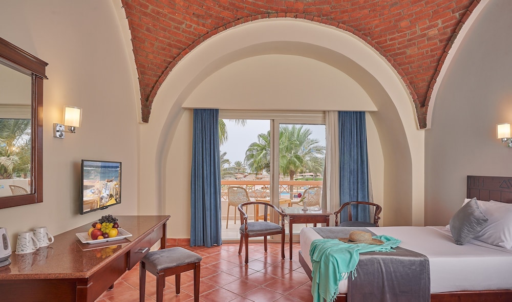 Three Corners Sea Beach Resort — Hotel rooms in El Quseir, Red Sea