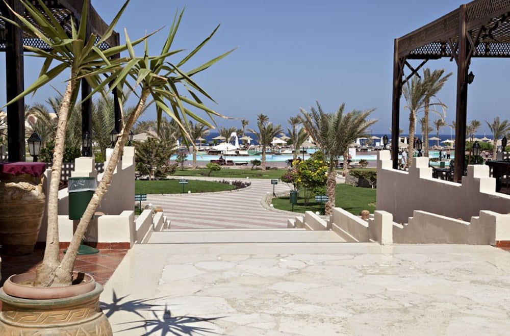 Three Corners Sea Beach Resort — Swimming pool in El Quseir, Red Sea